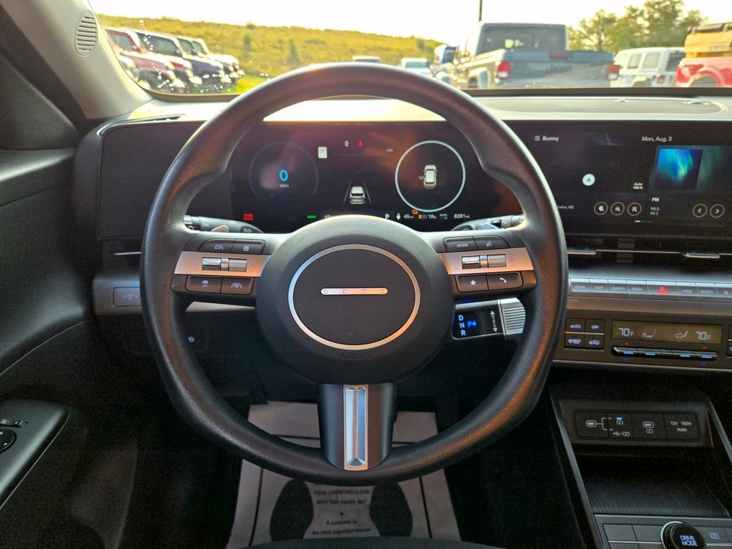 Used 2024 Hyundai Kona SE FWD image 18