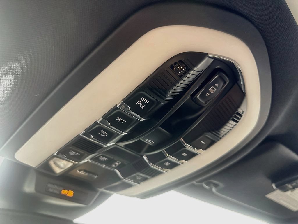 Used 2018 Porsche Macan S AWD/4WD image 36