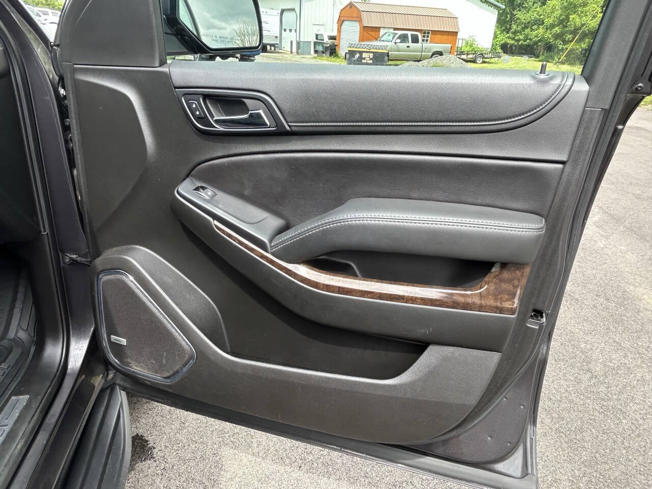 Used 2018 Chevrolet Suburban LT AWD/4WD image 16