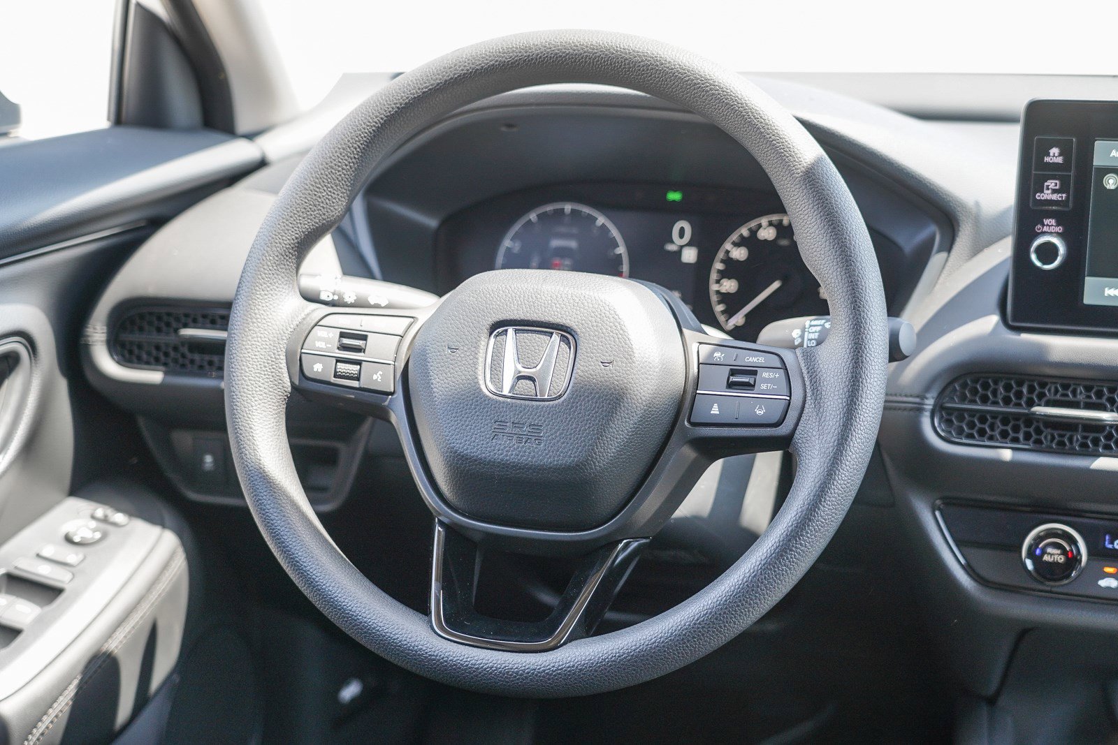 New 2026 Honda HR-V LX image 18