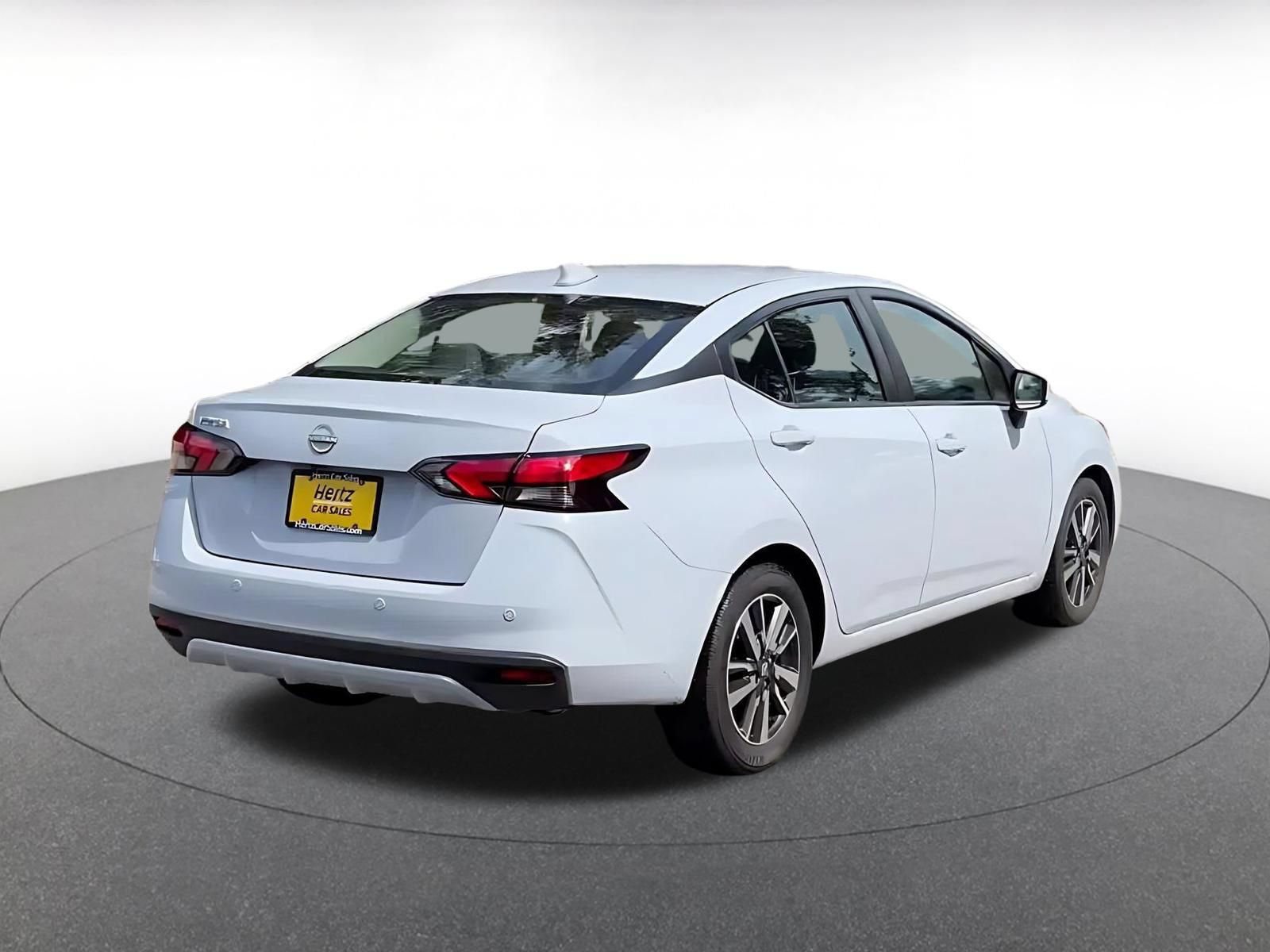 Used 2025 Nissan Versa SV FWD image 13