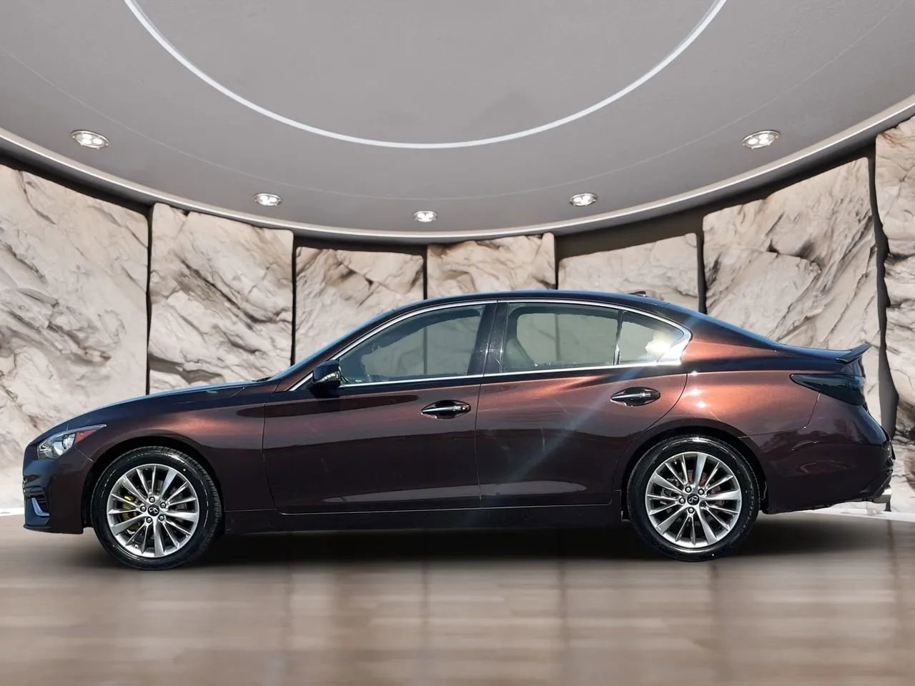Used 2020 INFINITI Q50 Luxe w/ Essential Package (3.0T Luxe) image 3