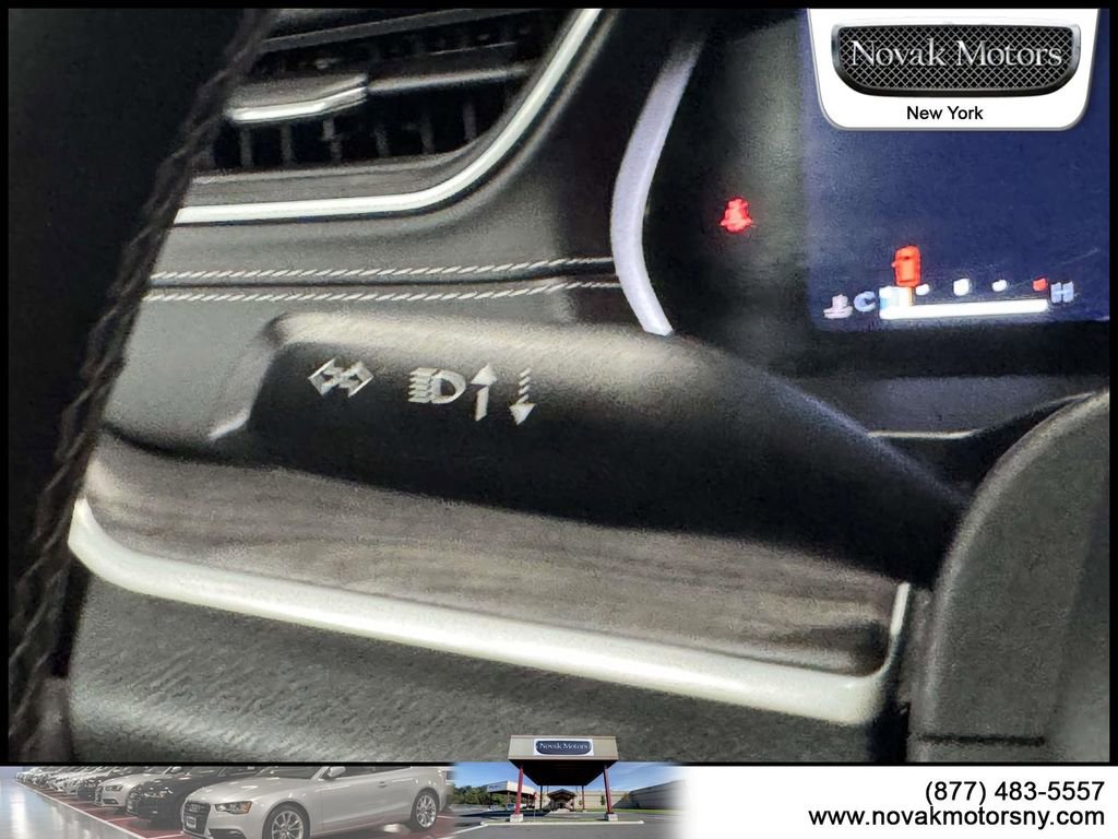 Used 2023 Jeep Grand Cherokee L Limited AWD/4WD image 17