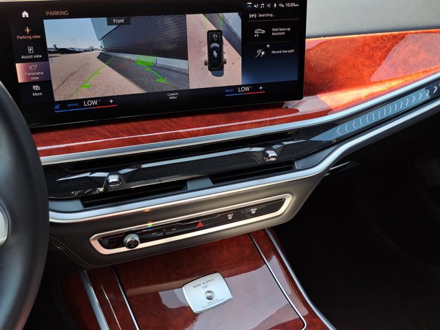 Used 2023 BMW ALPINA XB7 image 25