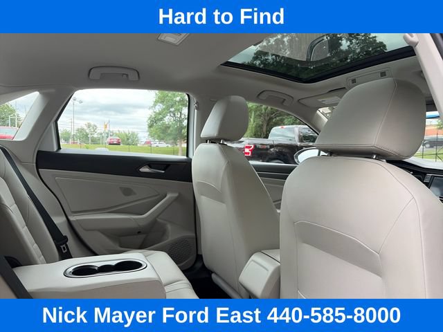 Used 2023 Volkswagen Jetta SE w/ Panoramic Sunroof Package FWD image 14