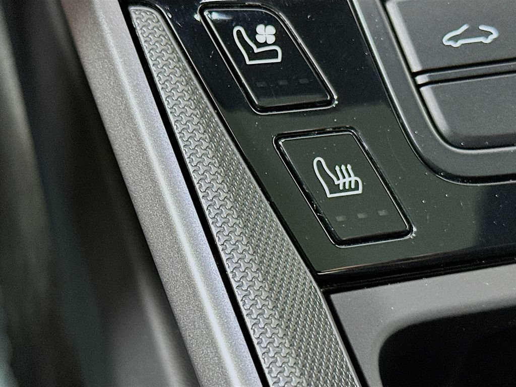 Certified 2021 Porsche 911 Carrera RWD image 23