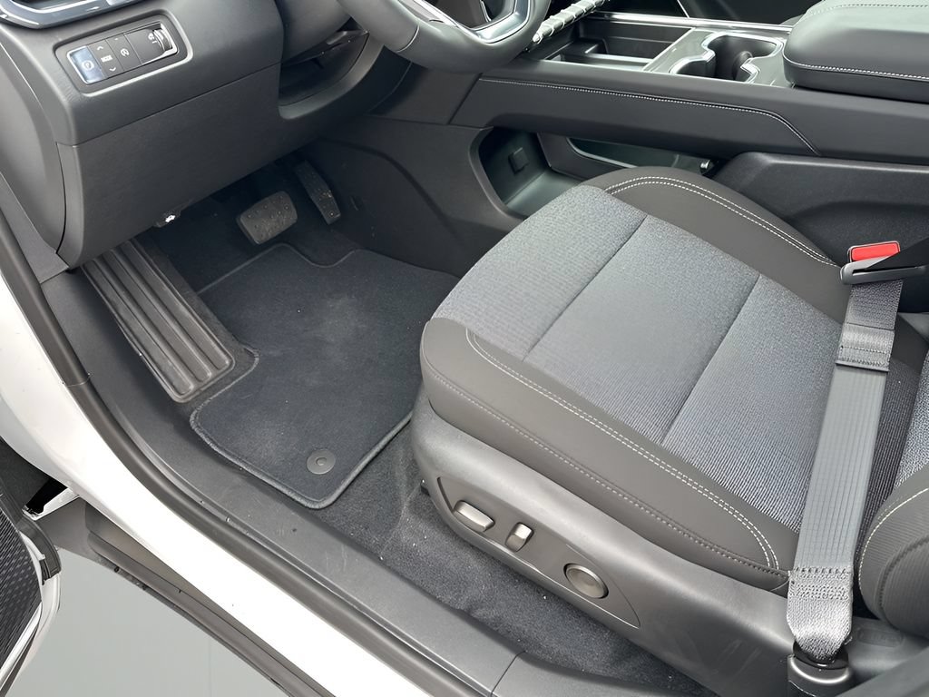 New 2026 GMC Acadia Elevation w/ Black Edition FWD image 31