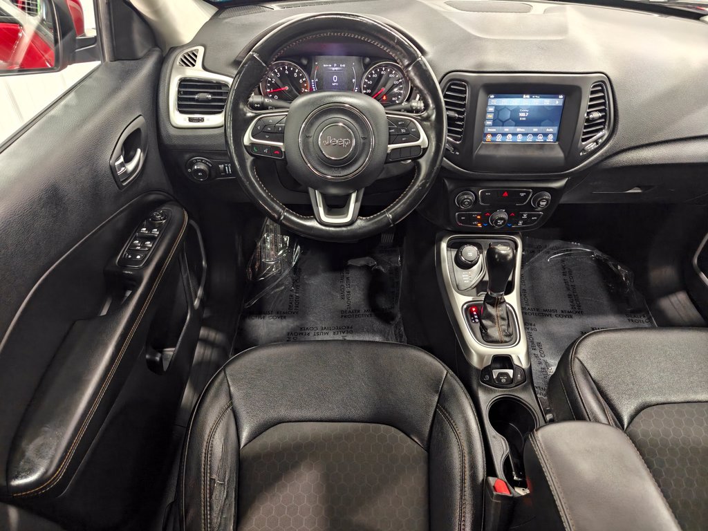 Used 2019 Jeep Compass Latitude AWD/4WD image 4