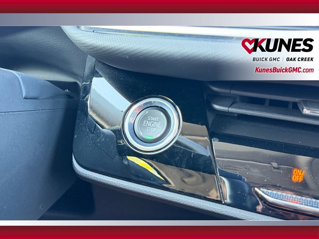 Used 2024 Buick Envision Preferred AWD/4WD image 31