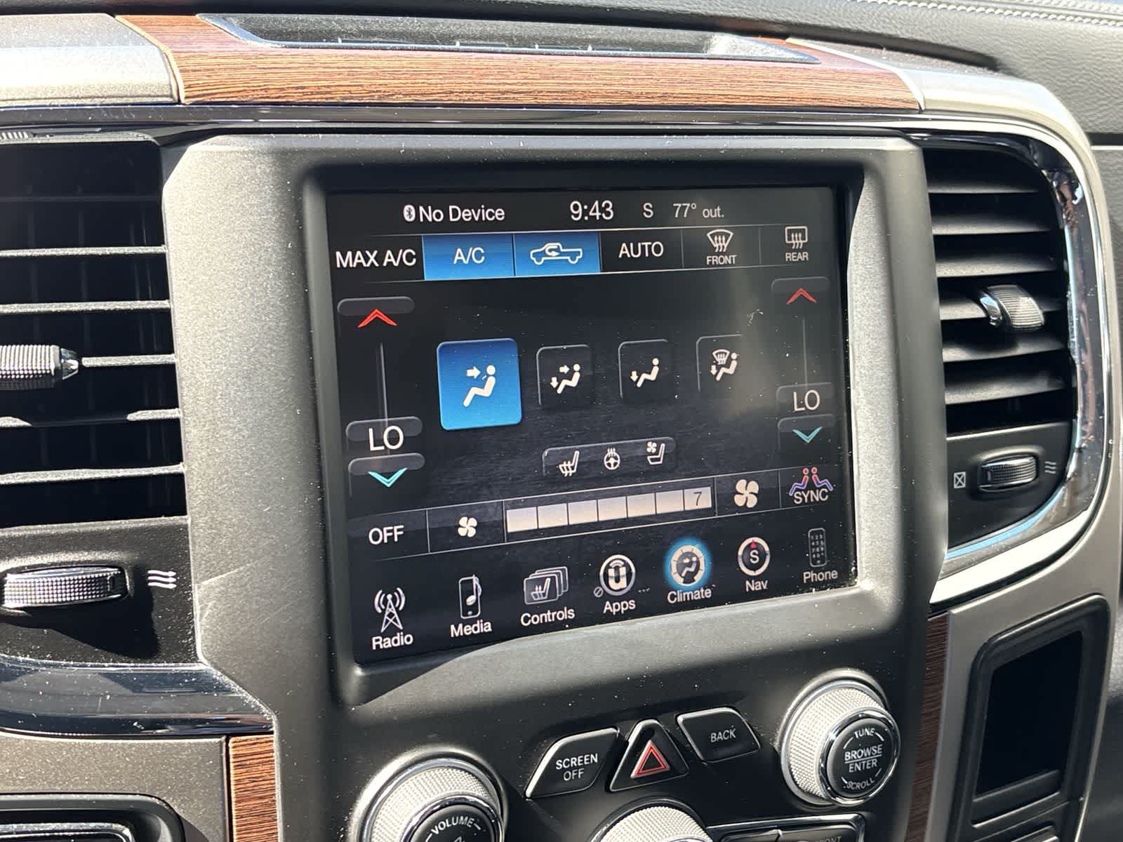 Used 2016 RAM 1500 Laramie w/ Convenience Group AWD/4WD image 23
