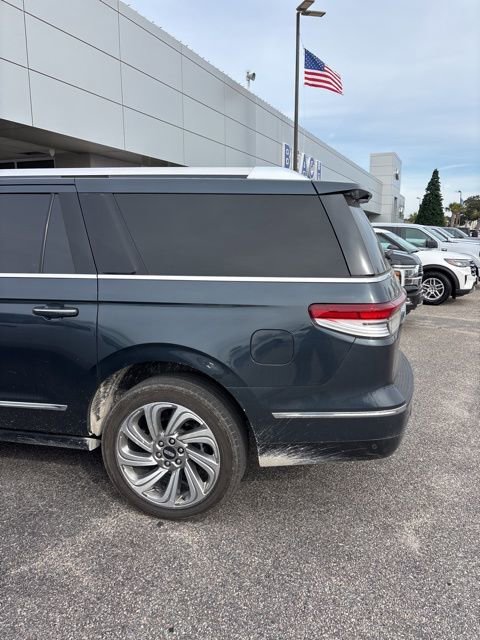 Used 2024 Lincoln Navigator L Reserve image 5