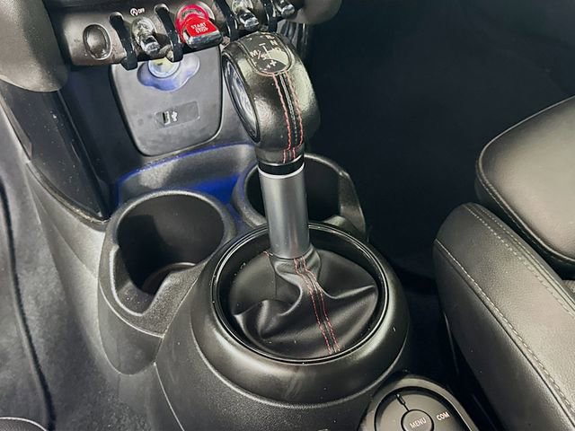 Used 2019 MINI Cooper S w/ Signature Upholstery Package FWD image 21