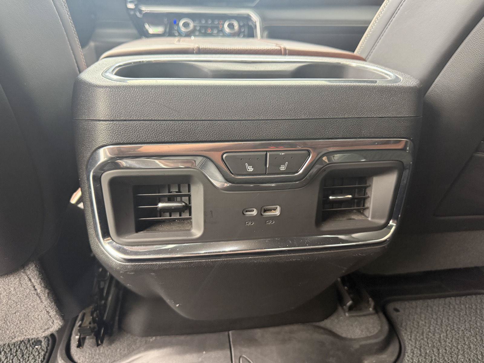 Used 2024 GMC Sierra 2500 Denali Ultimate w/ Snow Plow Prep/Camper Package AWD/4WD image 13