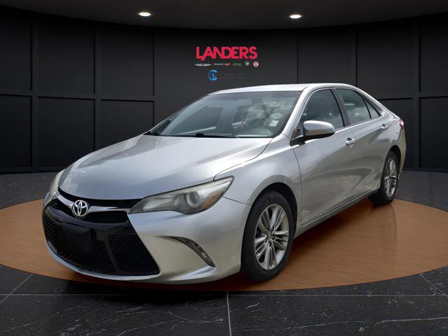 Used 2016 Toyota Camry SE FWD image 1