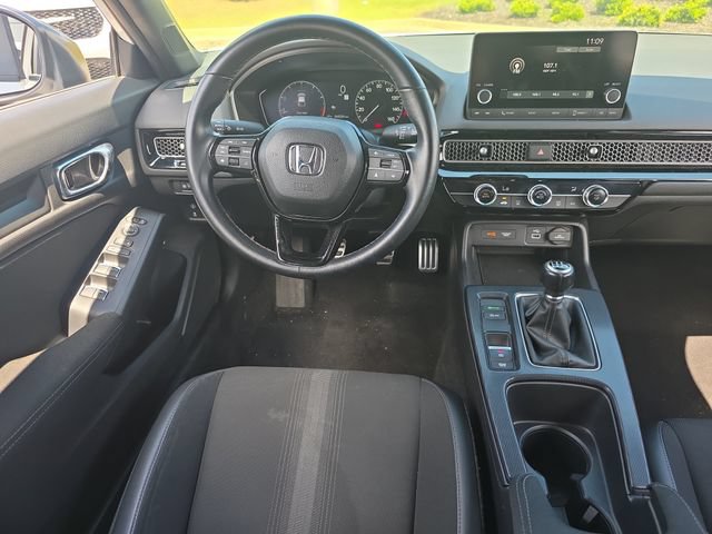 Used 2023 Honda Civic Sport image 12