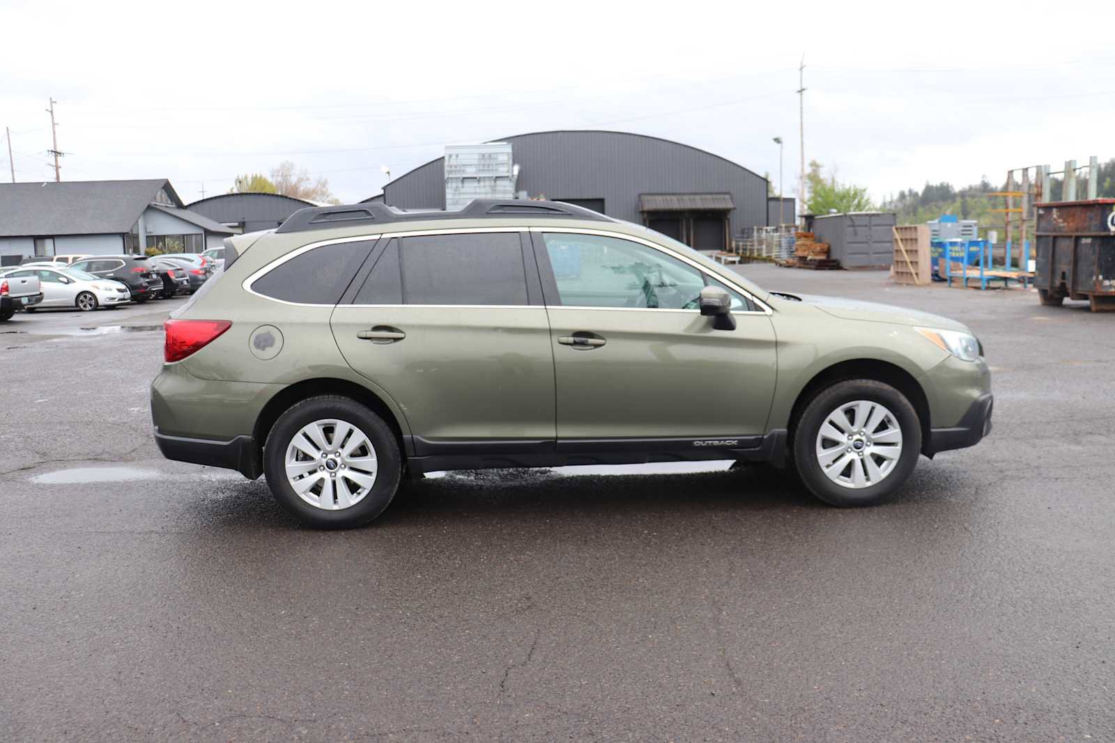 Used 2015 Subaru Outback 2.5i Premium image 4
