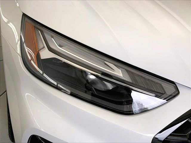 Used 2025 Audi Q5 e Premium Plus w/ Premium Plus Package image 10