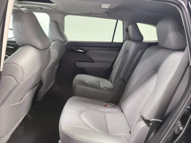Certified 2026 Toyota Highlander XLE AWD/4WD image 21