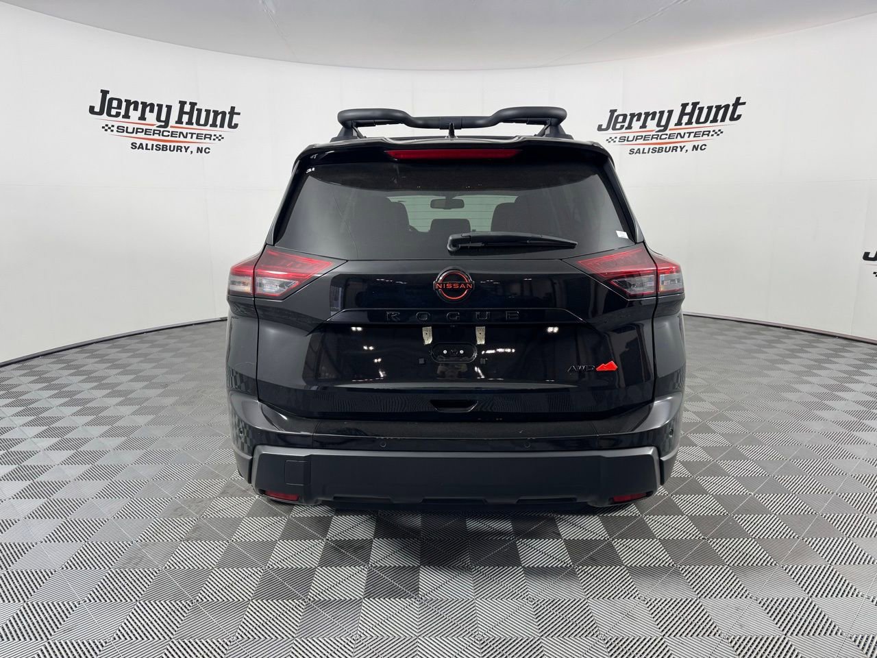 Used 2025 Nissan Rogue SV w/ Rock Creek Premium Package image 7