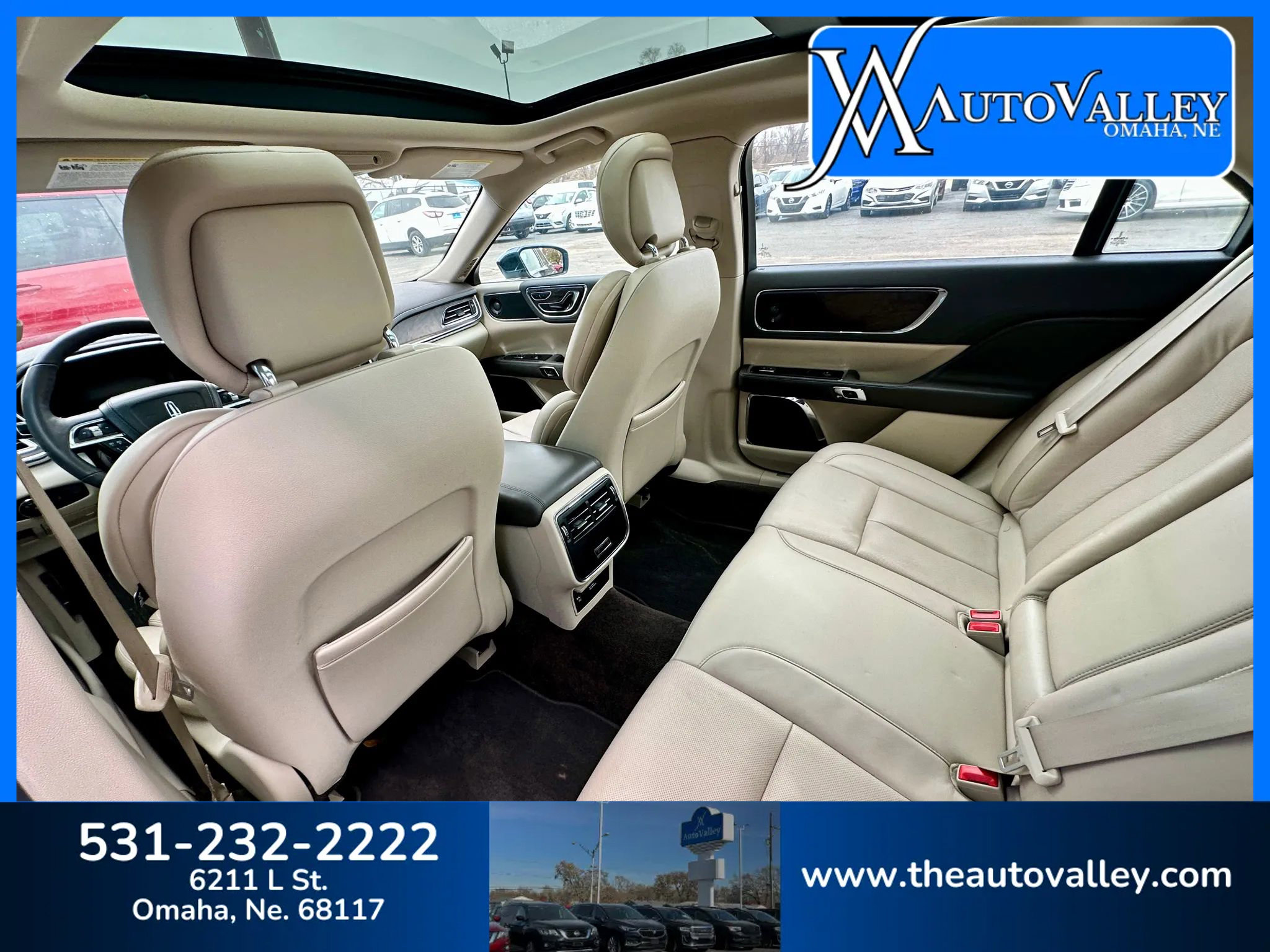 Used 2017 Lincoln Continental Select w/ Technology Package image 22