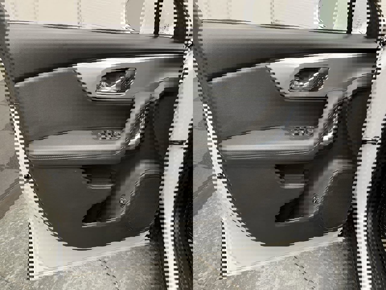 Used 2019 Chevrolet Blazer LT image 6