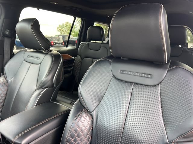 Used 2021 Jeep Grand Cherokee L Summit AWD/4WD image 16