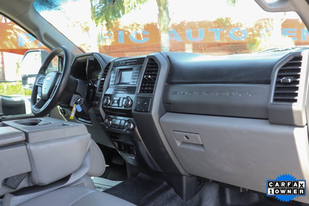 Used 2017 Ford F450 XL w/ Power Equipment Group image 29