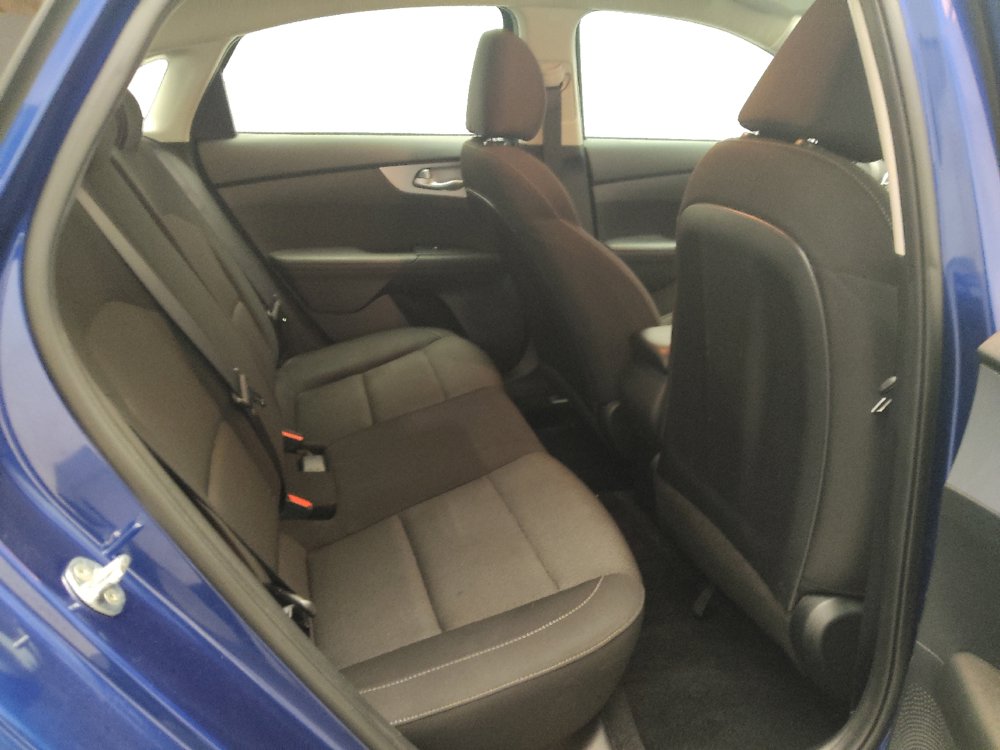Used 2023 Kia Forte LXS w/ LXS Technology Package FWD image 19
