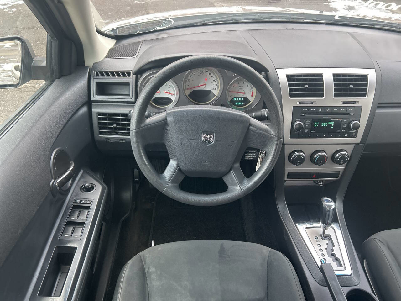 Used 2009 Dodge Avenger SE image 31