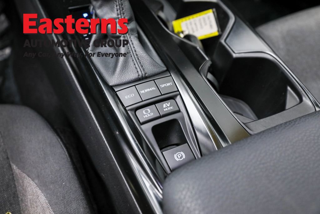 Used 2025 Toyota Camry LE image 21