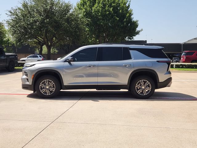 Used 2026 Chevrolet Traverse LT FWD image 12