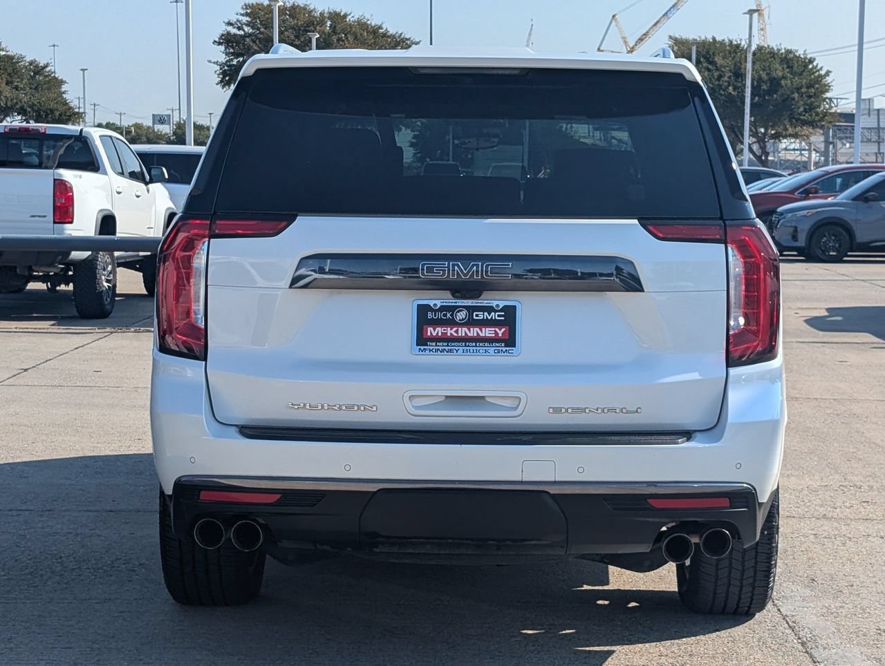 Used 2023 GMC Yukon Denali Ultimate AWD/4WD image 5