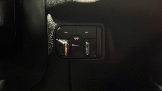 Used 2025 Dodge Durango GT AWD/4WD image 35