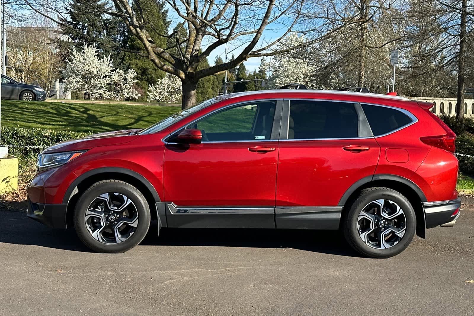 Used 2019 Honda CR-V Touring image 5