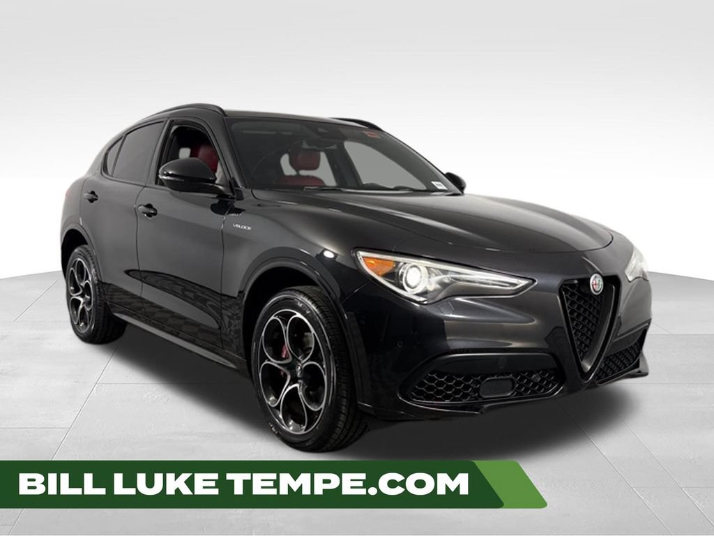 Used 2023 Alfa Romeo Stelvio Veloce AWD/4WD image 1