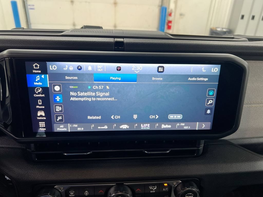 New 2026 Jeep Gladiator Sport AWD/4WD image 14