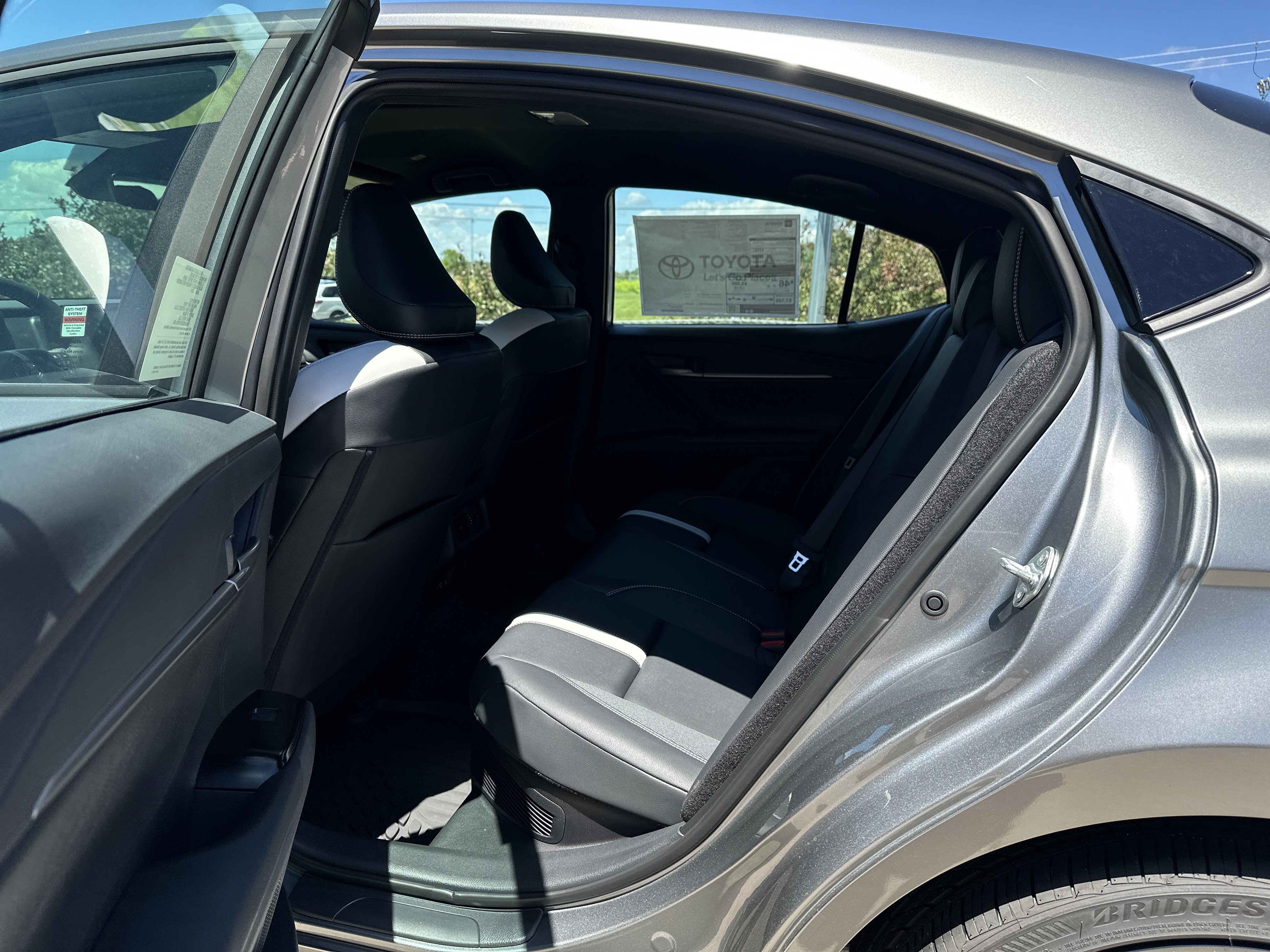 New 2026 Toyota Camry SE w/ Convenience Package FWD image 7