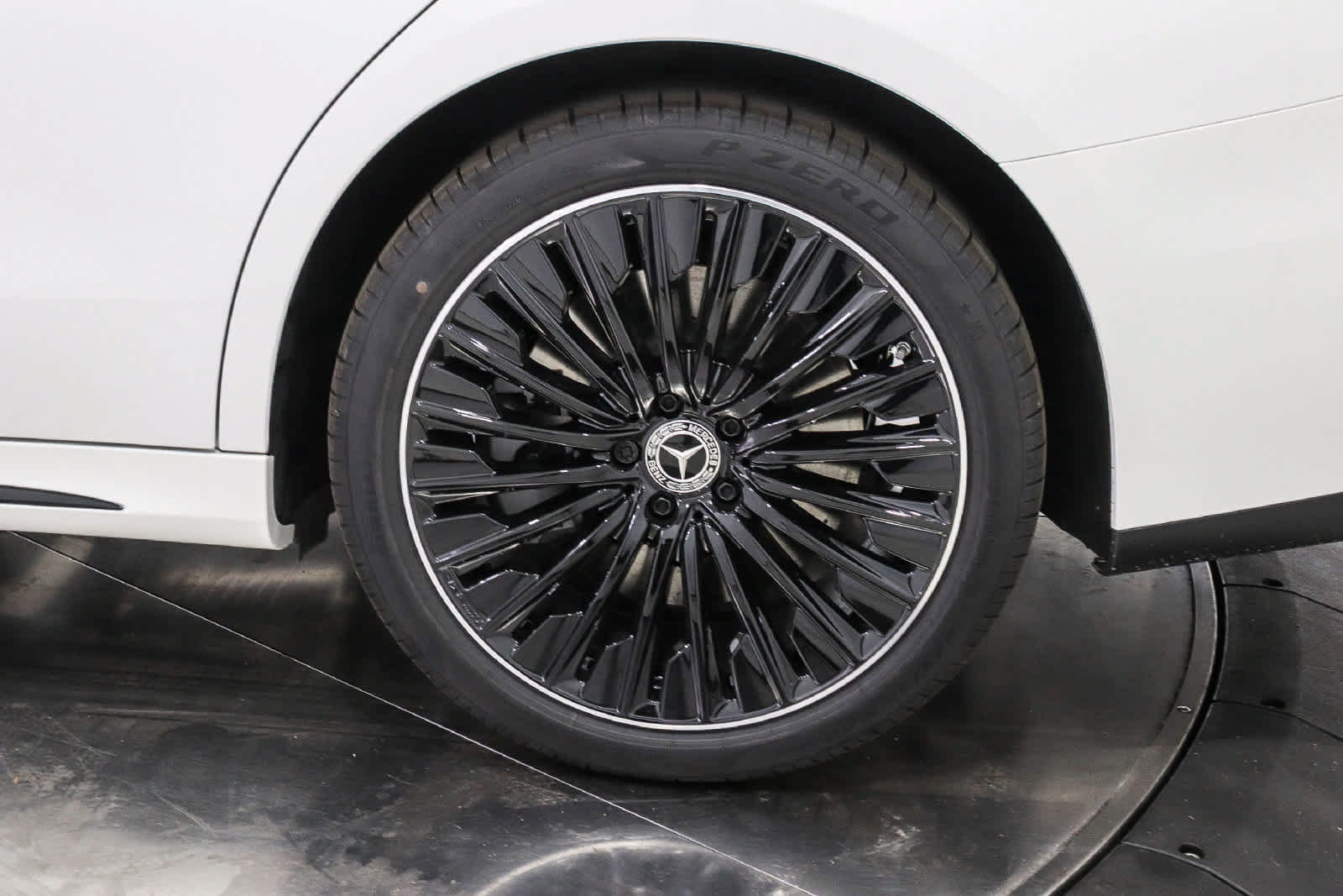 New 2027 Mercedes-Benz E 450 4MATIC Sedan image 10