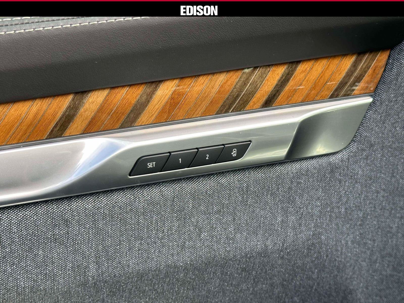 Used 2025 Cadillac Escalade Sport Platinum AWD/4WD image 18