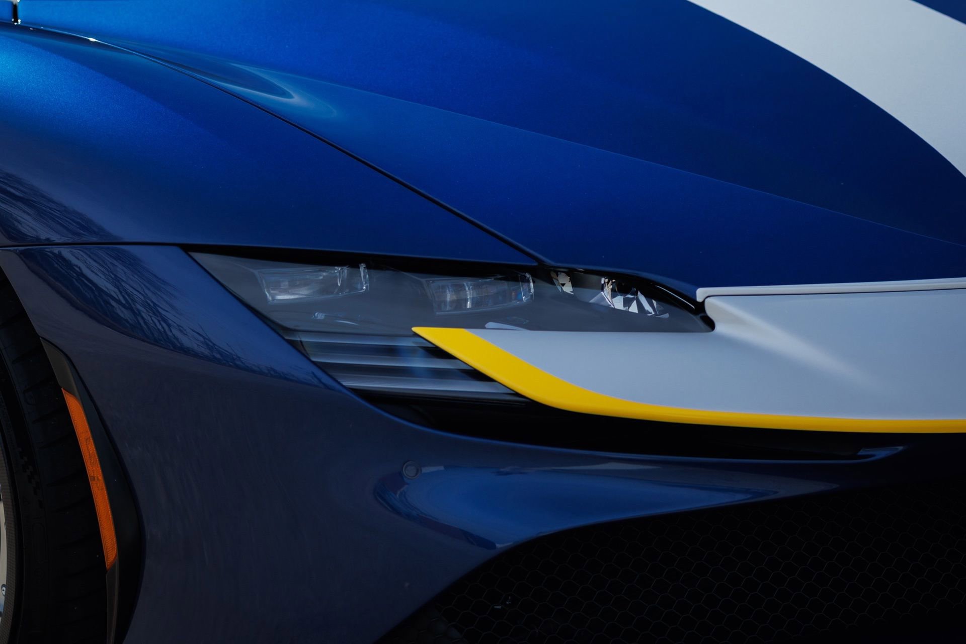 Used 2022 Ferrari SF90 Stradale image 34