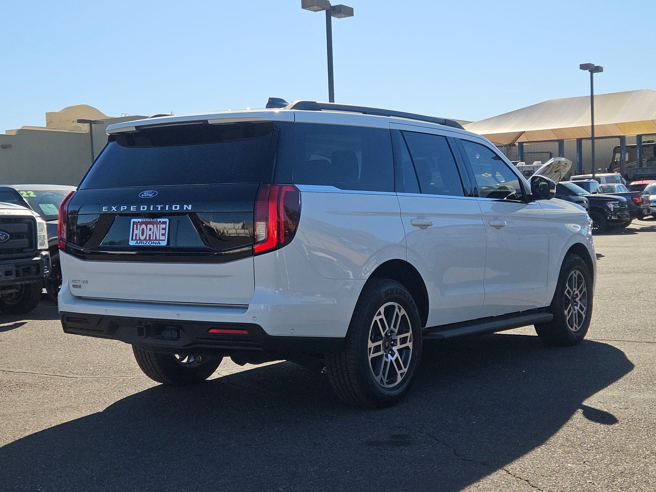 New 2025 Ford Expedition Active image 5