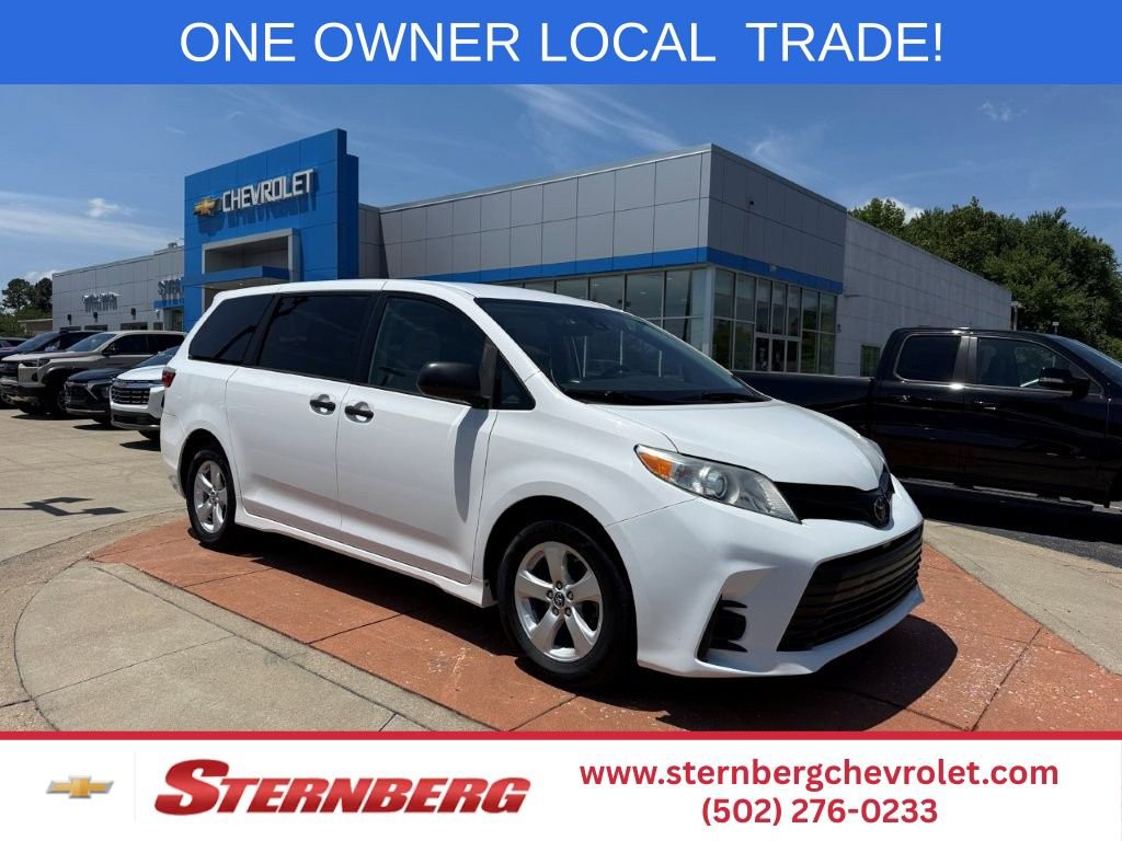 Used 2019 Toyota Sienna L FWD image 1