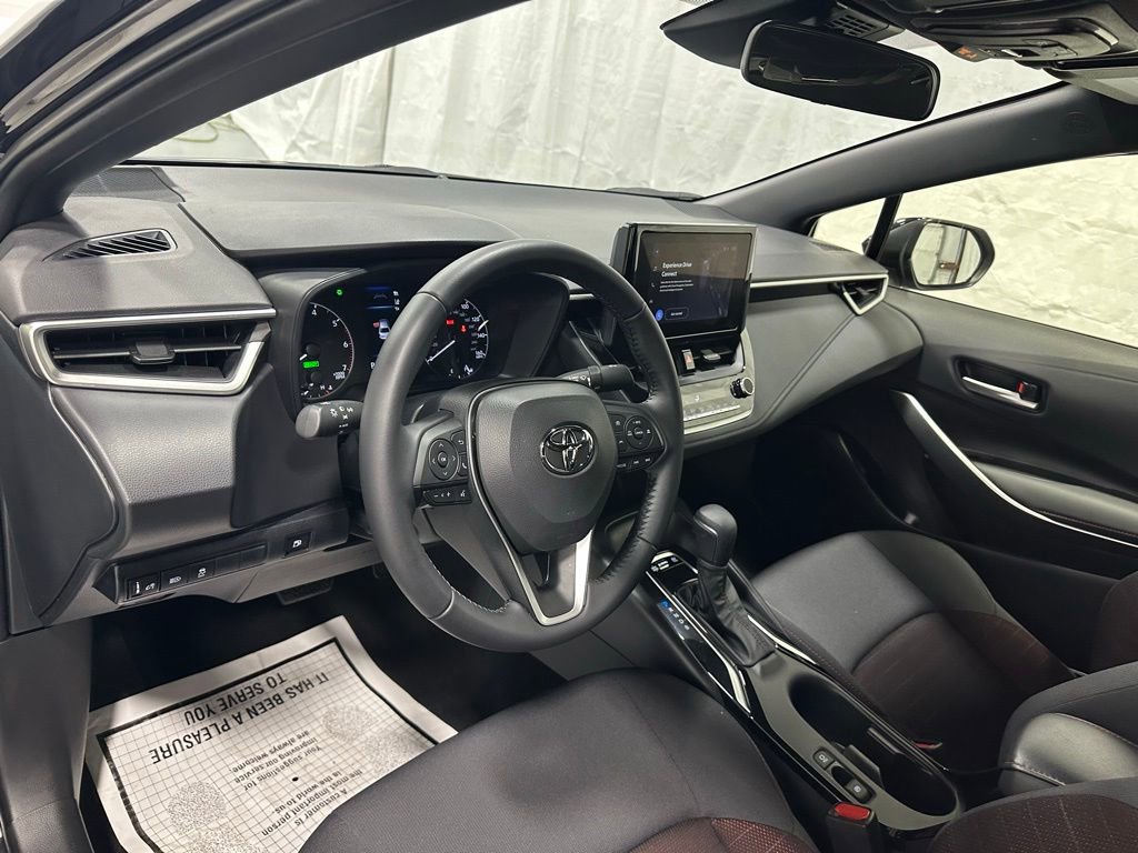Used 2025 Toyota Corolla SE FWD image 15