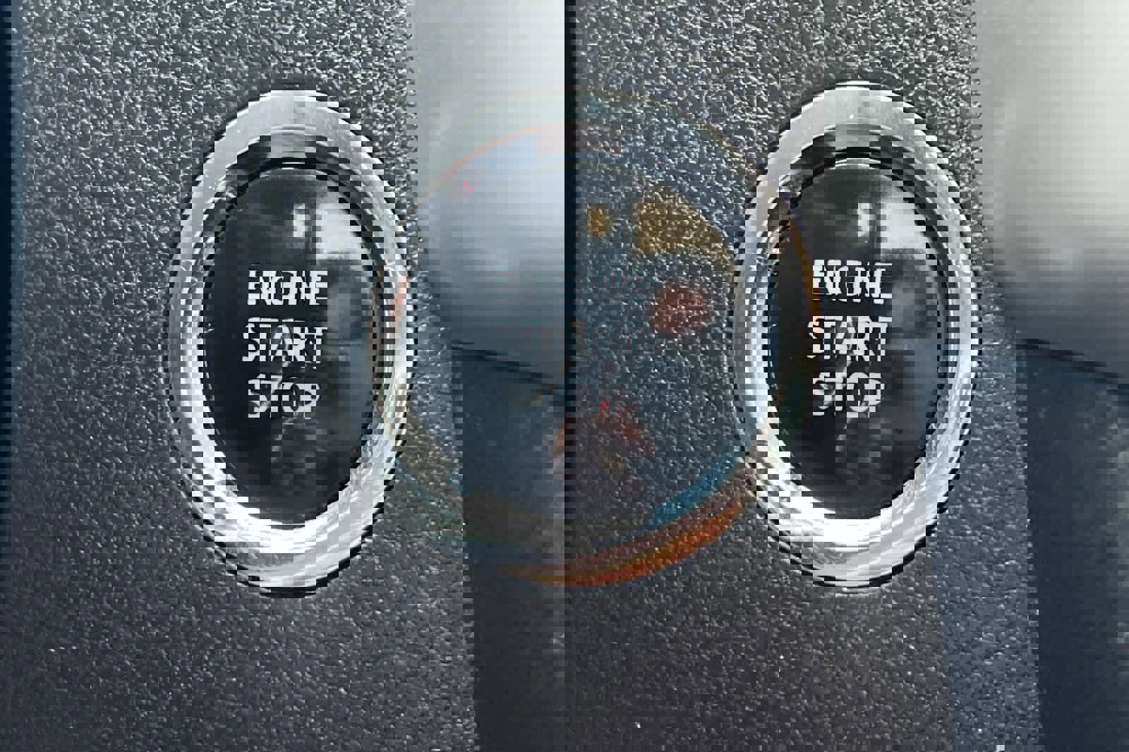 Used 2017 Toyota Highlander SE image 29