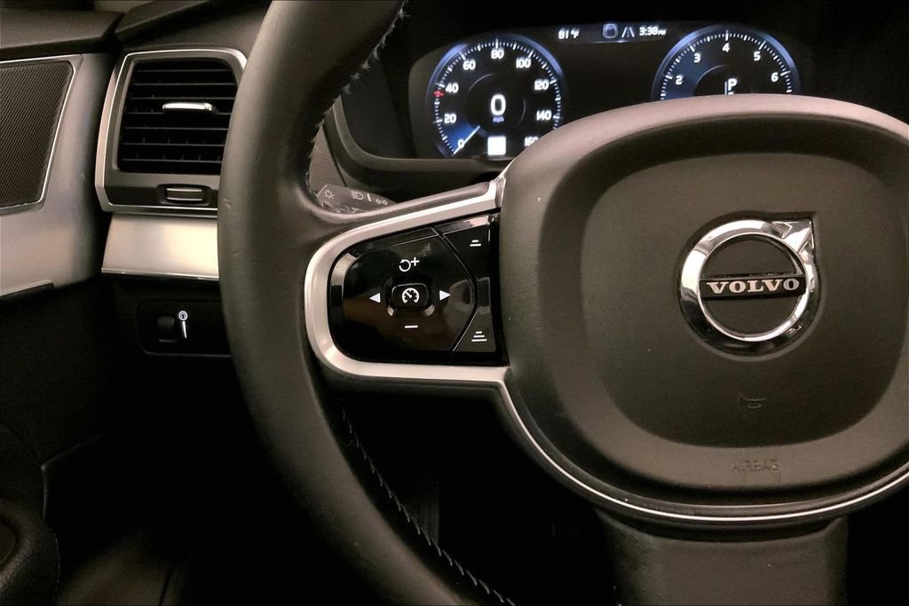 Used 2017 Volvo XC90 T6 Momentum w/ Vision Package AWD/4WD image 18