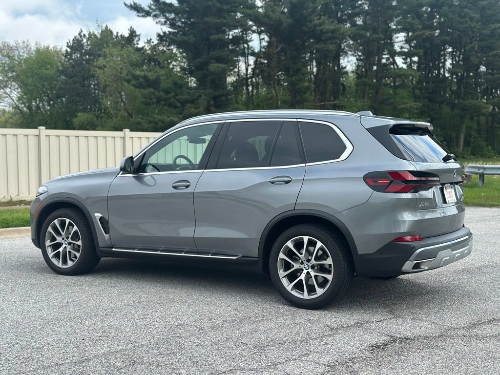 Used 2026 BMW X5 xDrive40i AWD/4WD image 7