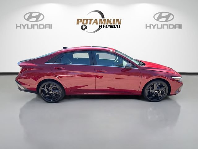 New 2026 Hyundai Elantra SEL Sport Premium FWD image 4