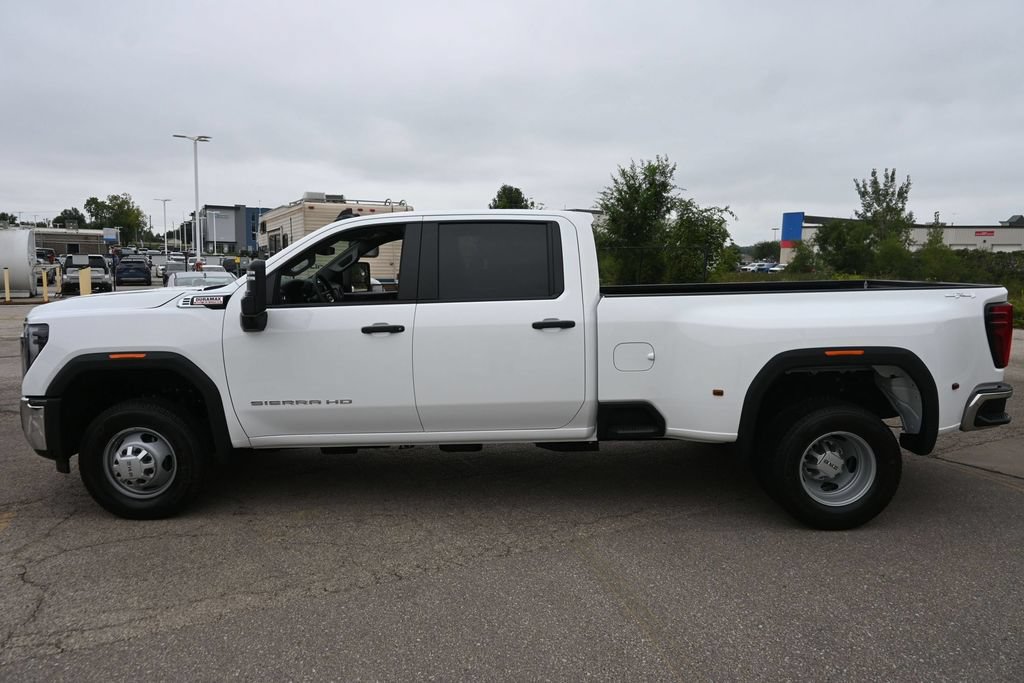 New 2026 GMC Sierra 3500 Pro AWD/4WD image 6