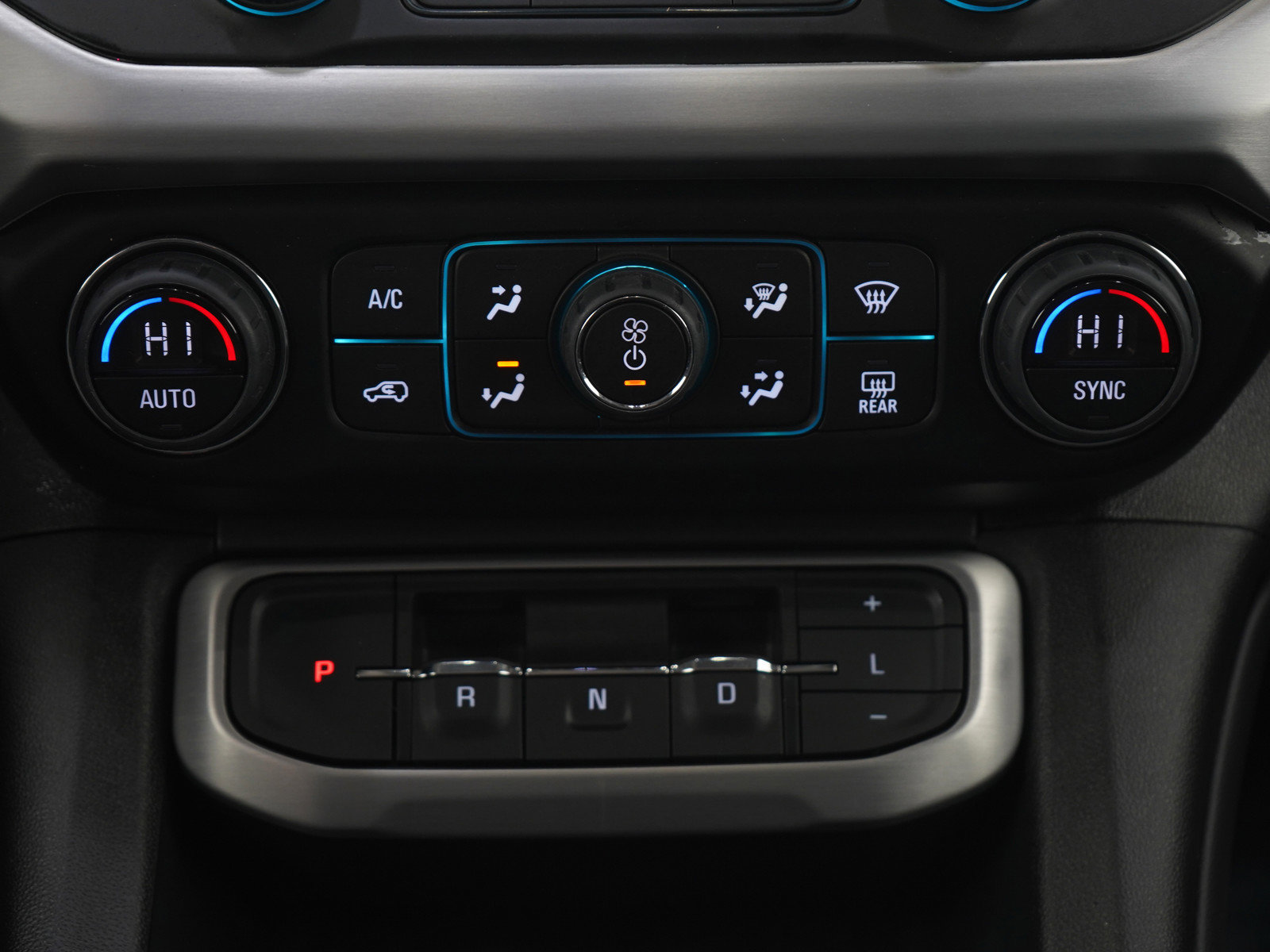 Used 2023 GMC Acadia SLT w/ Elevation Edition image 22