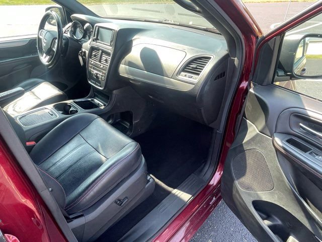 Used 2019 Dodge Grand Caravan GT image 7